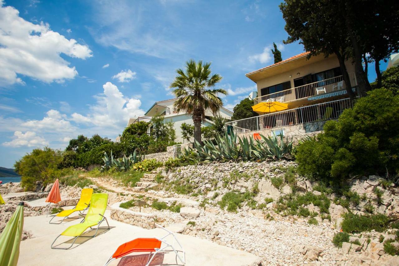 Villa Amarela Seget Vranjica Exterior photo