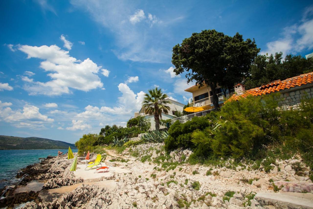 Villa Amarela Seget Vranjica Exterior photo